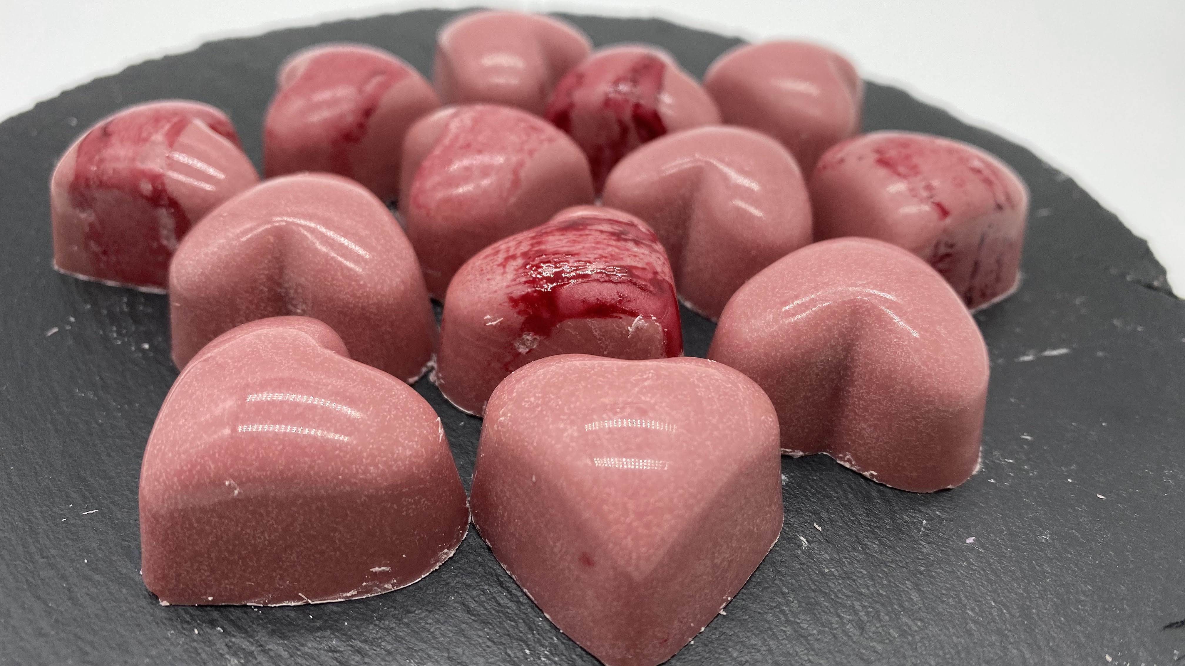 https://www.plant-ex.com/wp-content/uploads/2022/03/Watermellon-Filled-Chocolate-Hearts-4.png