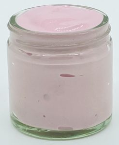 Radish light pink fruit preparation in yoghurt