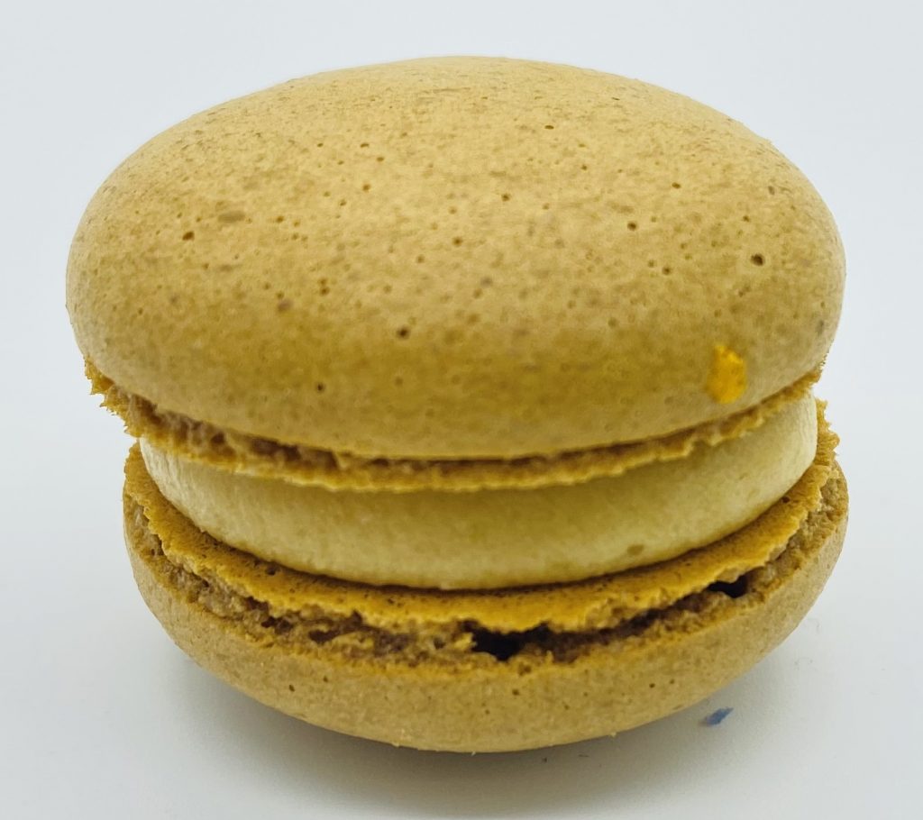 Burnt Sugar Syrup yellow brown macaron