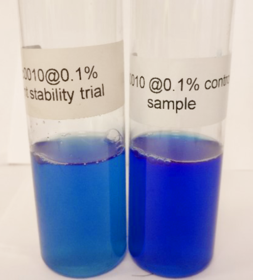 spirulina blue tested in light and dark