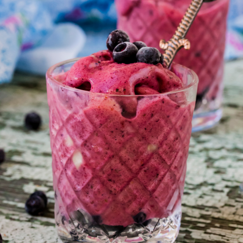 berry ice cream
